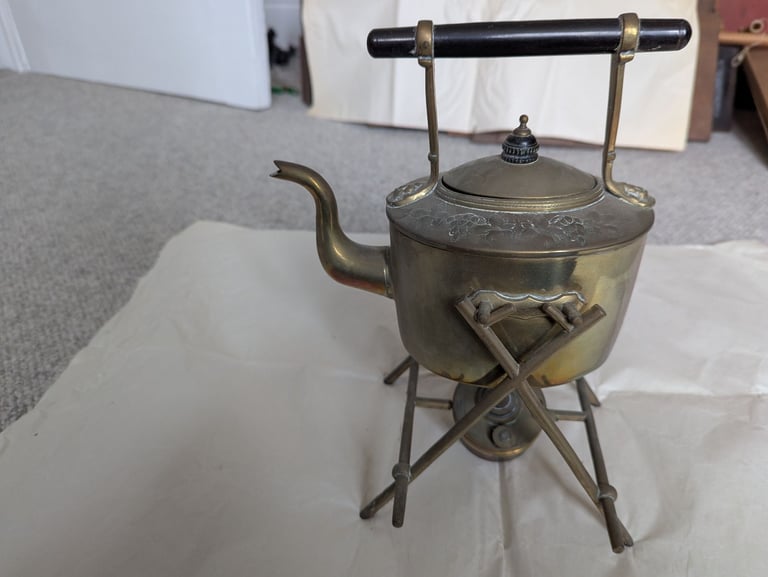 Brass teapot and small brass stand