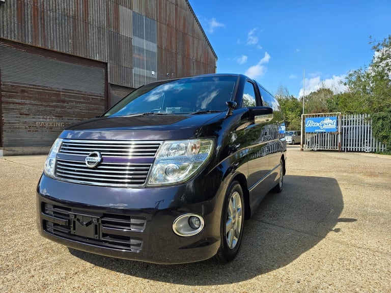 Nissan Elgrand Dayvan/camper ULEZ compliant Automatic Ref D71