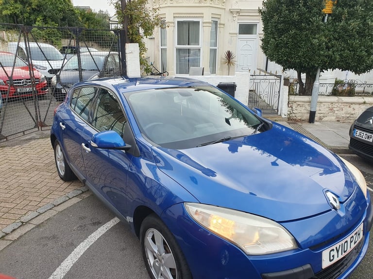 2010 Renault Megane 1.6 16V Dynamique TomTom Hatchback 5dr Petrol Manual Euro 5