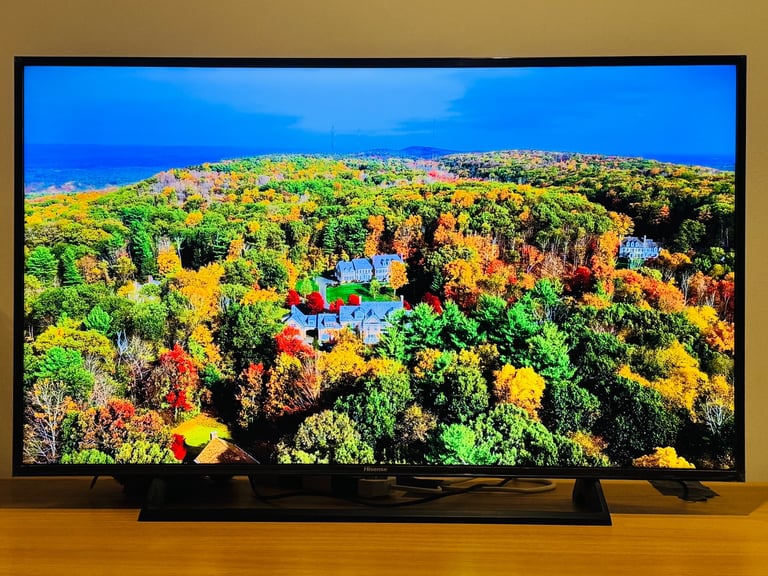 image for Hisense 43” 4K UHD Smart LED TV – Excellent Condition!