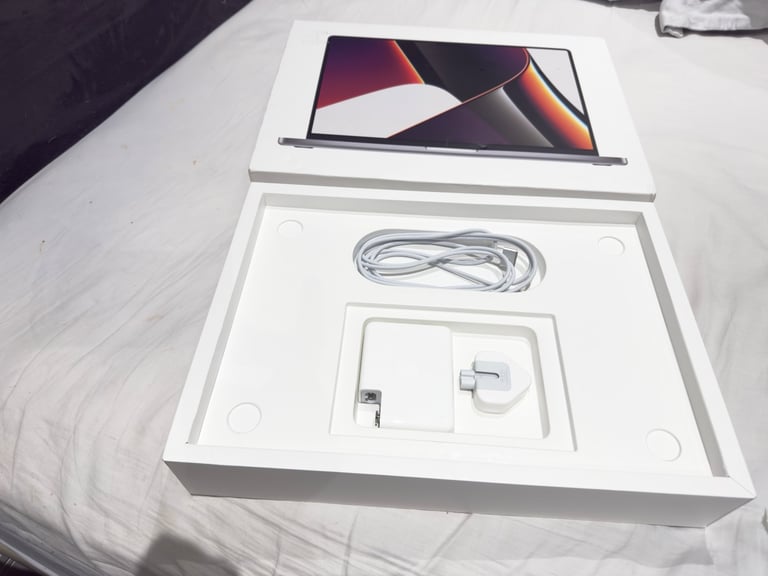 CAN HAND DELIVER,MACBOOK PRO 16 INCH 2021 LAPTOP M1 PR0 32GB RAM 512GB ...