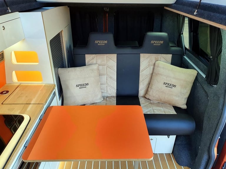 Ford Transit Custom Limited SPEEDS ADVENTURER EDITION Camper 170ps 4 Berth 