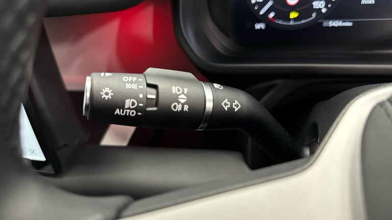 2025 Land Rover Defender 3.0 D350 X-Dynamic HSE 110 5dr Auto ESTATE DIESEL Automatic