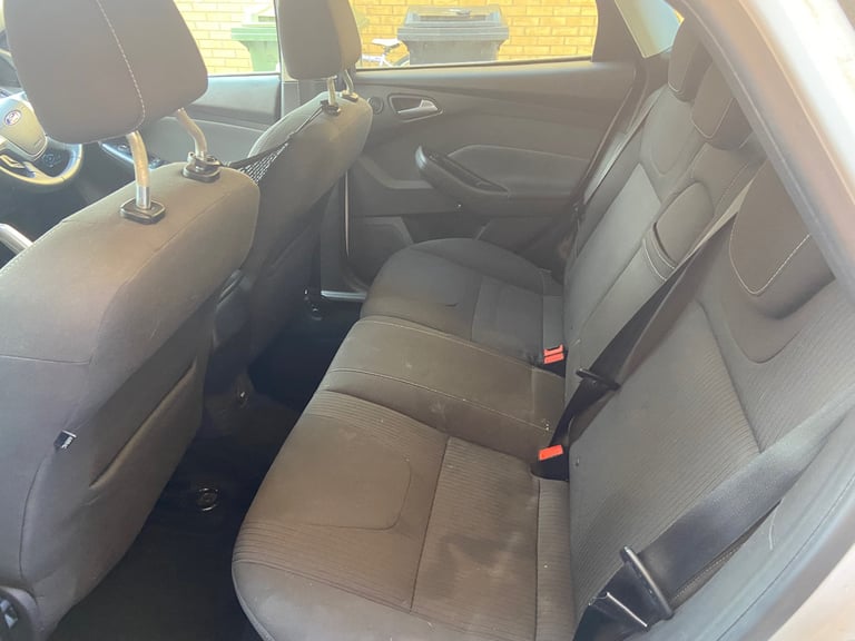 Ford, FOCUS, Hatchback, 2011, Manual, 1596 (cc), 5 doors