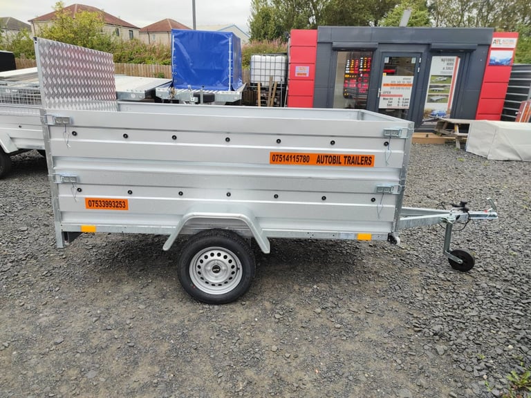 BRAND NEW 7,7FT X 4,2FT SINGLE AXLE DOUBLE BROADSIDE TRAILER WITH RAMP