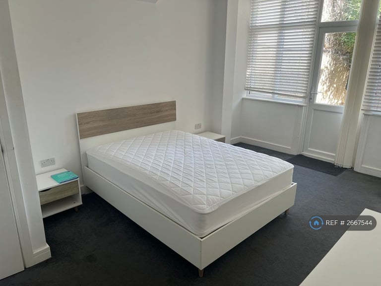 1 bedroom in Dominion Road, Worthing, BN14 (#2667544)