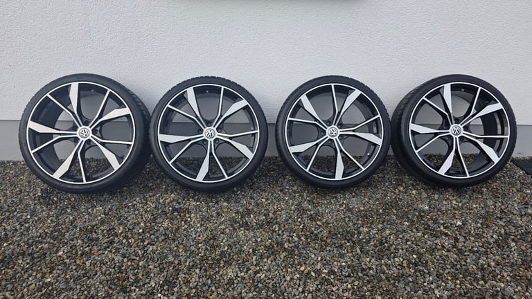 image for AS NEW 20 INCH ALLOYS AND HANCOOK TYRES