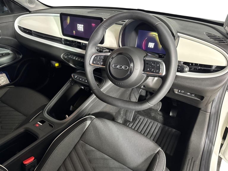 2024 Fiat 600 1.2 Hybrid 48V 136 5dr eDCT-6 HATCHBACK PETROL Automatic