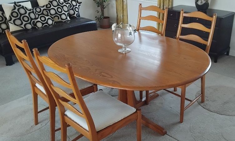 image for Ercol Dining Table & 4 Chairs, Excellent Condition