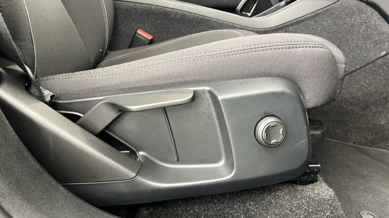 2023 Volvo C40 Recharge Core, Single Motor, Electric Estate Electric Automatic