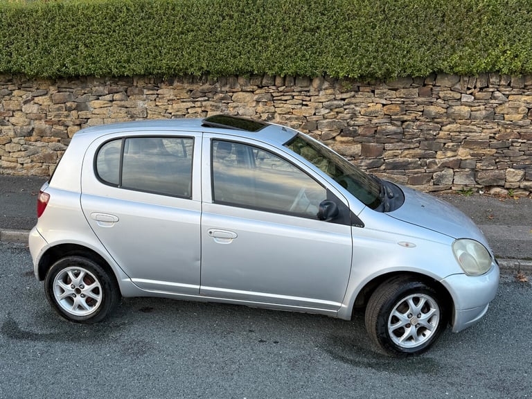 Cheap 2001 Toyota Yaris 1.3 16v VVTi CDX 5dr Auto HATCHBACK Petrol Automatic for sale in Keighley, West Yorkshire