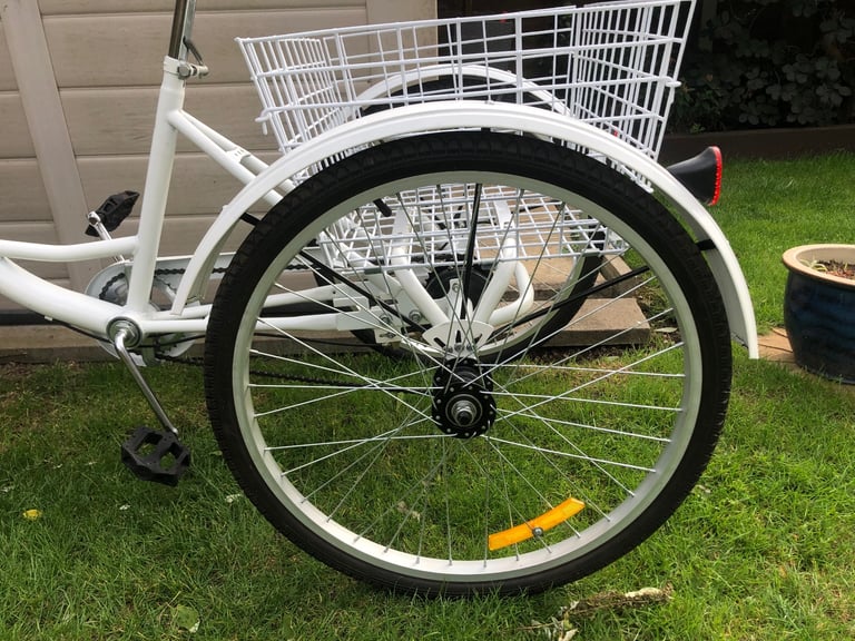 Trike adult bike 17” frame in lovely condition nr5 9
