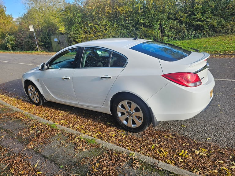 Vauxhall, INSIGNIA, Hatchback, 2012, Manual, 1956 (cc), 5 doors