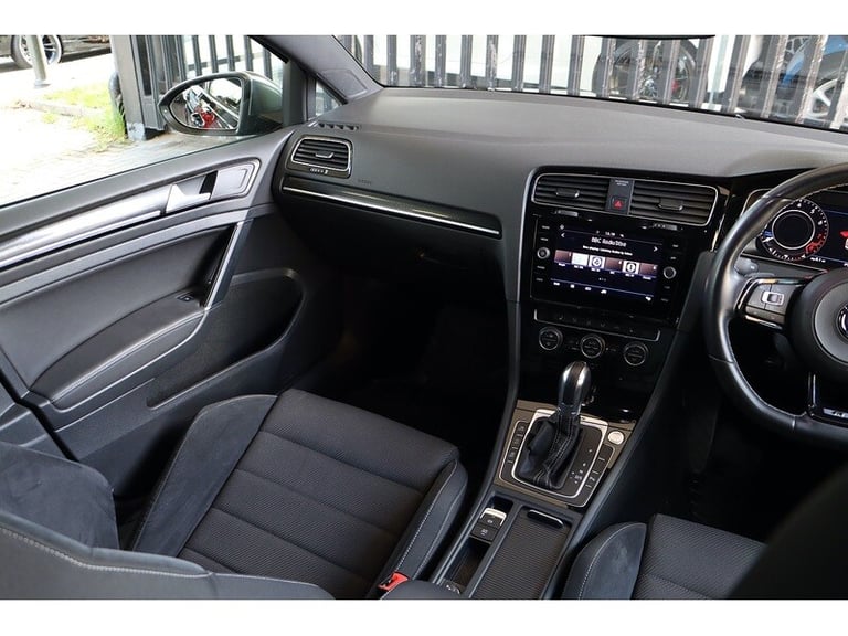 2019 Volkswagen Golf 2.0 TSI R Estate 5dr Petrol DSG 4Motion Euro 6 (s/s) (300 ps) Estate Petrol ...