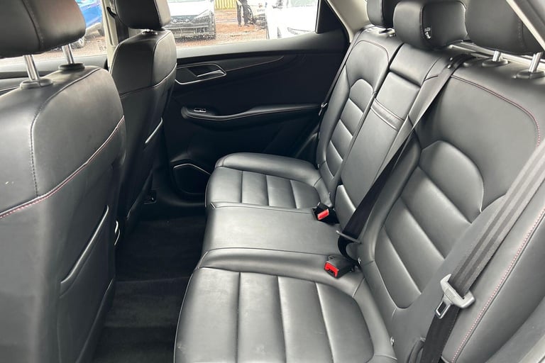 2023 MG MG HS 1.5 T-GDI PHEV SE 5dr Auto ESTATE PETROL/ELECTRIC Automatic