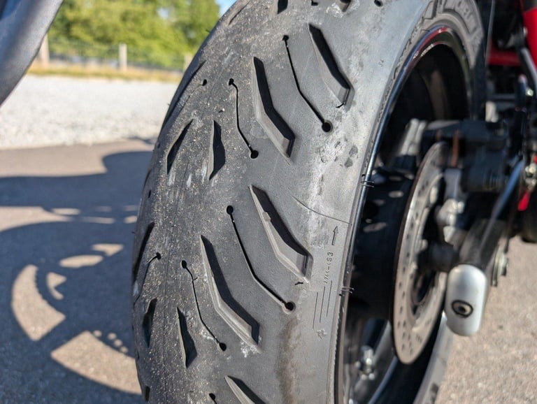 2015 SUZUKI GLADIUS 650