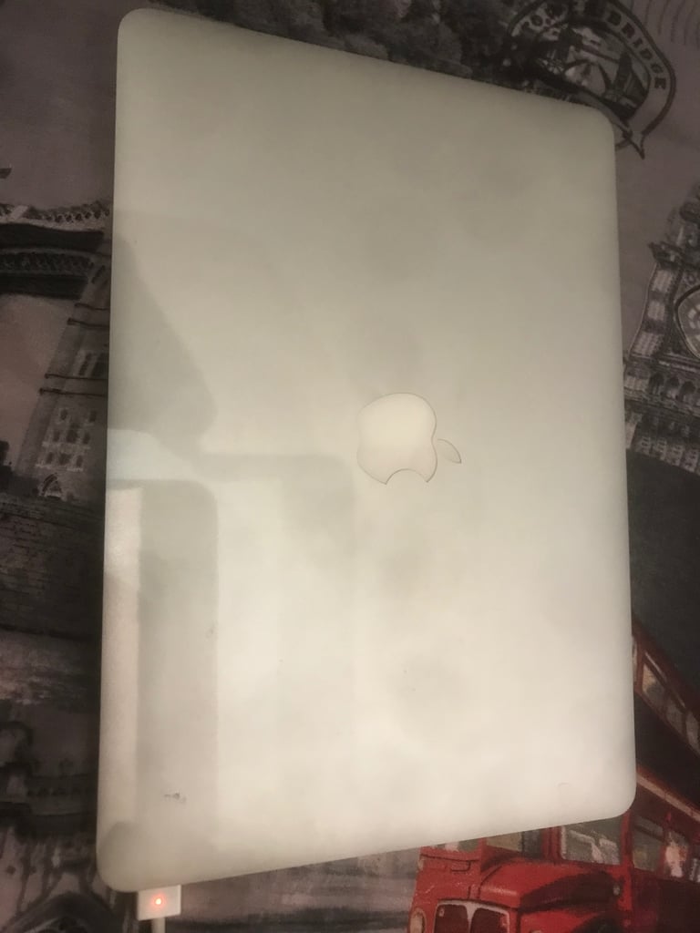 Apple MacBook Air M1 CHIP 2021 - Sonoma OS X - Microsoft Apple MacBook Air M1 CHIP 2021 - Sonoma OS X - Microsoft