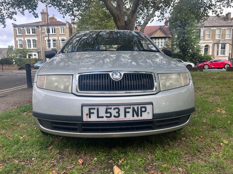 2003 Skoda Fabia 1.2 12V Silverline 5dr HATCHBACK Petrol Manual - Image 3