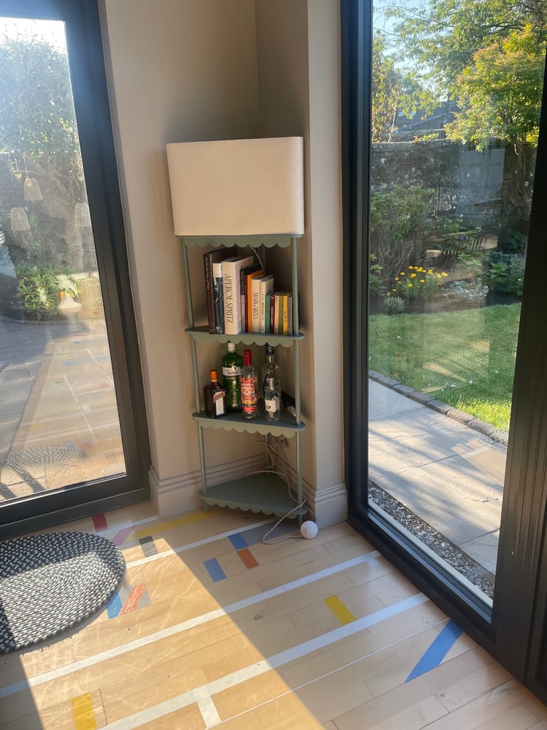Floor Lamp with shelves 
