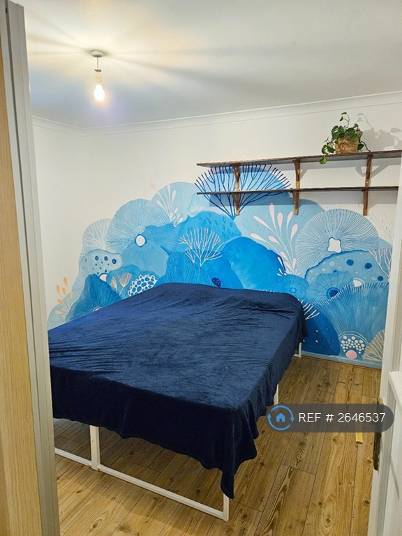 2 bedroom flat in Viewcraig Gardens, Edinburgh, EH8 (2 bed) (#2646537)