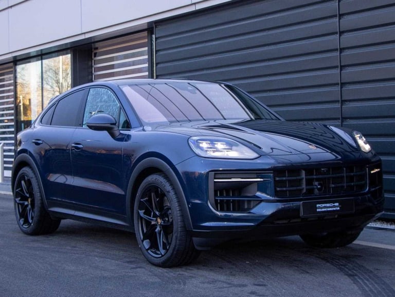image for 2025 Porsche Cayenne Coupe E-Hybrid 5dr Tiptronic S Coupe Plug-In Hy Automatic