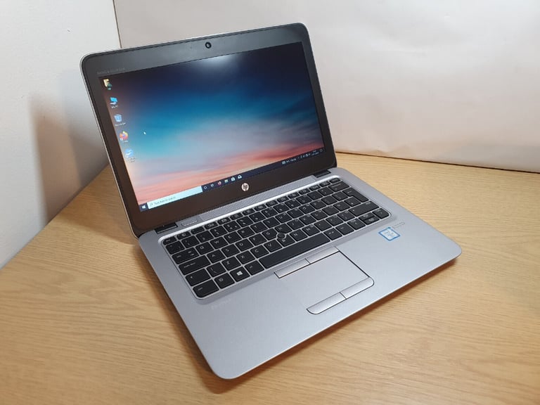 HP EliteBook 820 G3 UltraBook laptop 256gb SSD Intel Core i5 6th generation 