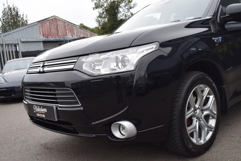 2015 Mitsubishi Outlander 2.0h 12kWh GX4hs CVT 4WD Euro 5 (s/s) 5dr ESTATE Petrol/Electric Hybrid...