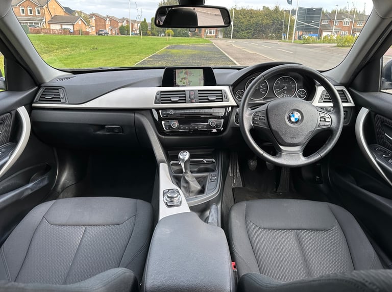 2016 BMW 318i SE Black Saloon Manual LCI ULEZ MOTd
