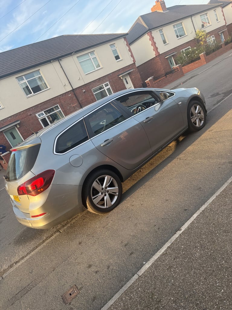 Vauxhall, ASTRA, Estate, 2012, Other, 1598 (cc), 5 doors
