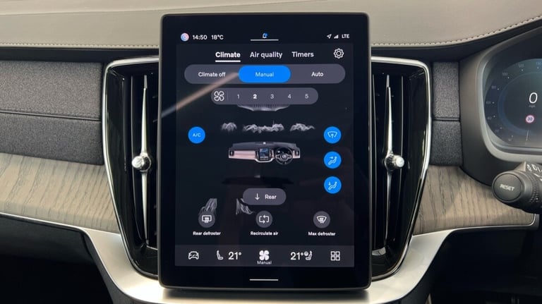 2025 Volvo XC90 Ultra, T8 AWD Plug-in hybrid, Dark, 7 Seats (BLIS, Panoramic Sunroof) Estate Petr...