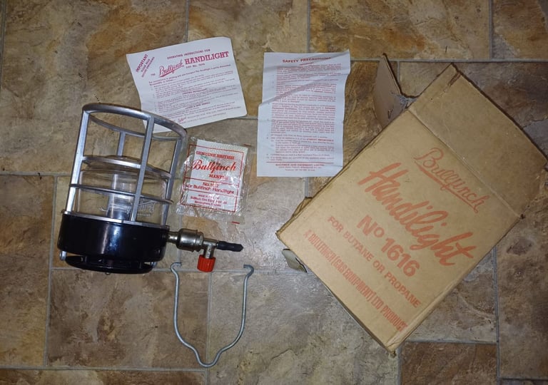image for Boxed Vintage Bullfinch 1616 Propane Butane Gas HandiLight Hand Light With New Mantle
