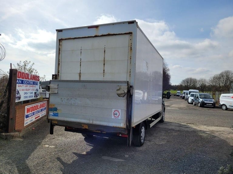 2015 ON 15 PLATE RENAULT MASTER LI35 BUSINESS DCI 125BHP 2300CC BOX VAN TAILLIFT