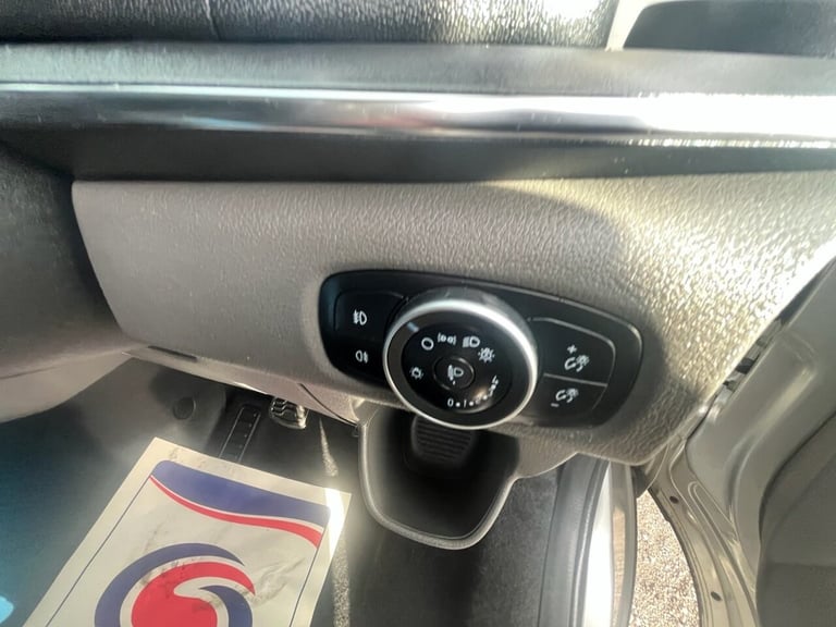 2022 Ford Tourneo Custom 2.0 EcoBlue 130ps L/R 8 Seater Titanium Auto MPV DIESEL Automatic