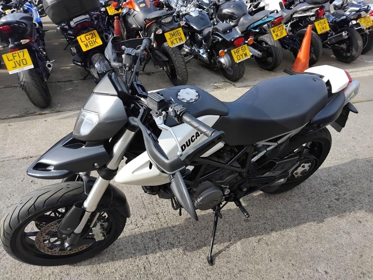 2011 11 DUCATI HYPERMOTARD 796 WHITE NEW MOT HYPER MOTARD SUPERMOTO MOTO