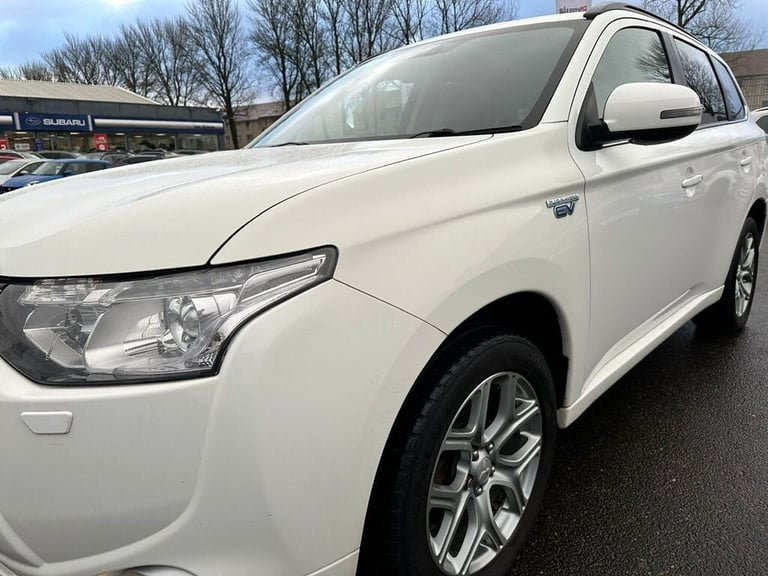 2014 Mitsubishi Outlander 0.0 PHEV GX 4H 5d 162 BHP Estate PETROL/ELECTRIC Semi Automatic