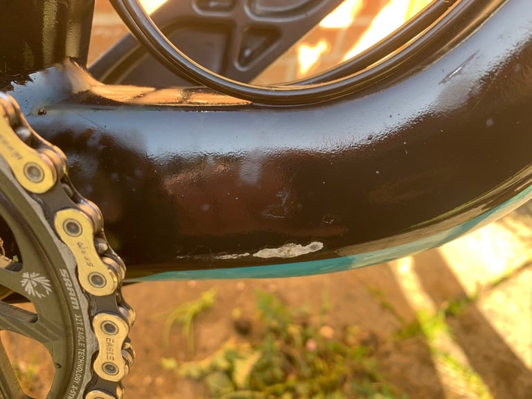 YT Jeffsy mountain bike 