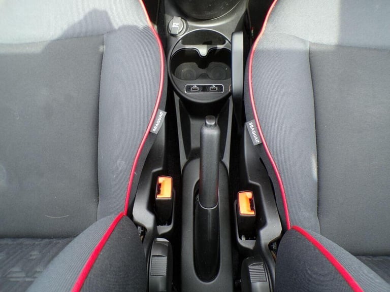 2022 Fiat 500 1.0 70hp Mild Hybrid (red) HATCHBACK Petrol Manual