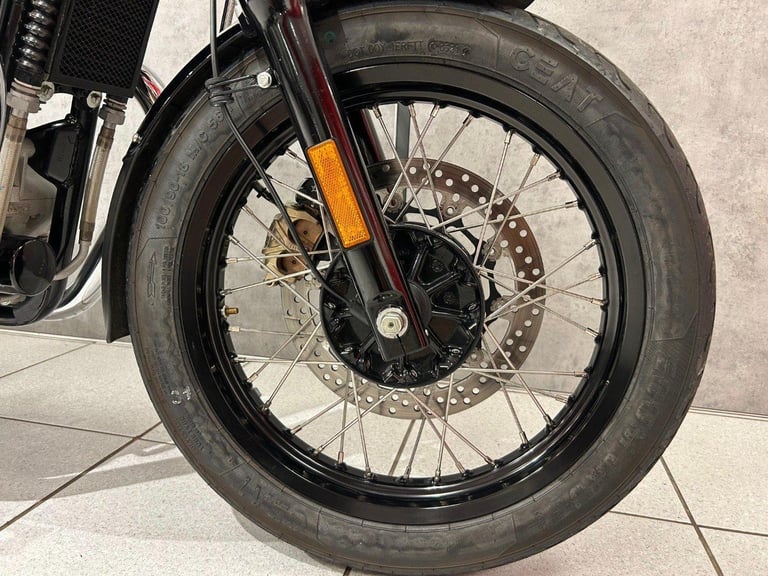70/2021 Royal Enfield Interceptor 650 - 7857 miles