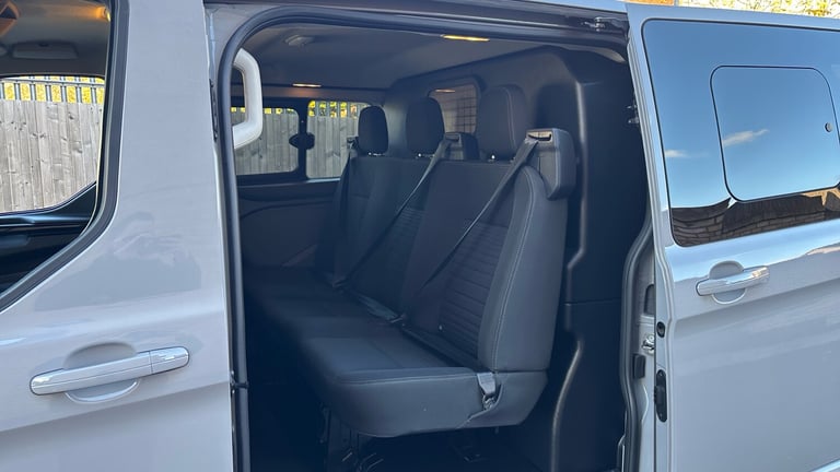 2023 Ford Transit Custom 2.0 EcoBlue 130ps Low Roof D/Cab Limited Van PANEL VAN DIESEL Manual
