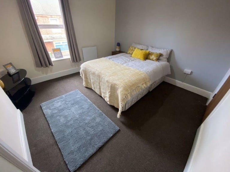 Double Bedroom TO LET/ All Bills Included