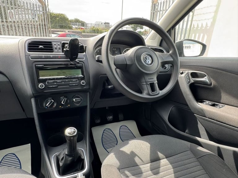 2011 61 VOLKSWAGEN POLO 1.2 MATCH HATCHBACK 5DR PETROL MANUAL EURO 5 (60 PS)