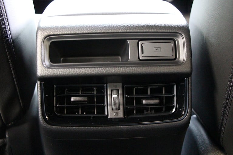 1969 Isuzu D-Max 1.9 TD V-Cross Double Cab Auto 4WD [164] (UNSTOPPABLE V-CROSS £2,500 + VAT Pick ...