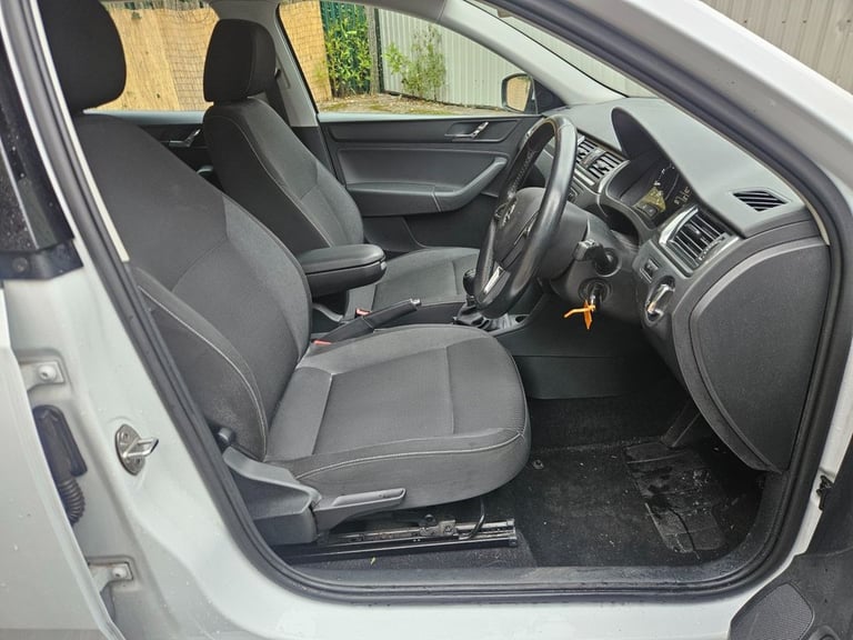 2014 Skoda Rapid Spaceback 1.2 TSI 105 SE Tech 5dr HATCHBACK PETROL Manual