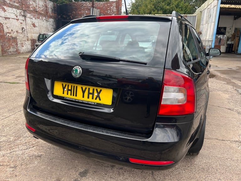 2011 Skoda Octavia 1.6 SE 5dr ESTATE Petrol Manual