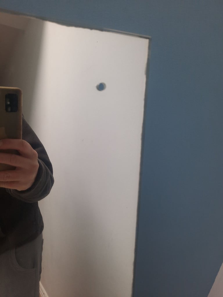 800 x 945 mirror with a demister pad