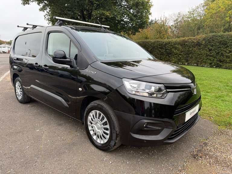 22 TOYOTA PROACE CITY ICON 50KWH AUTO APPLE CAR PLAY LWB ELECTRIC APPLE 