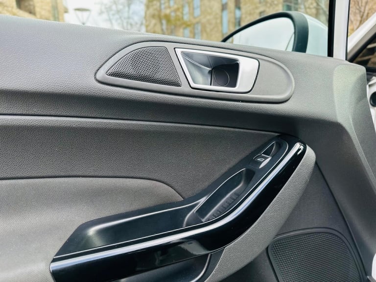 2015 Ford Fiesta 1.0T EcoBoost Titanium Hatchback 5dr Petrol Manual Euro 6