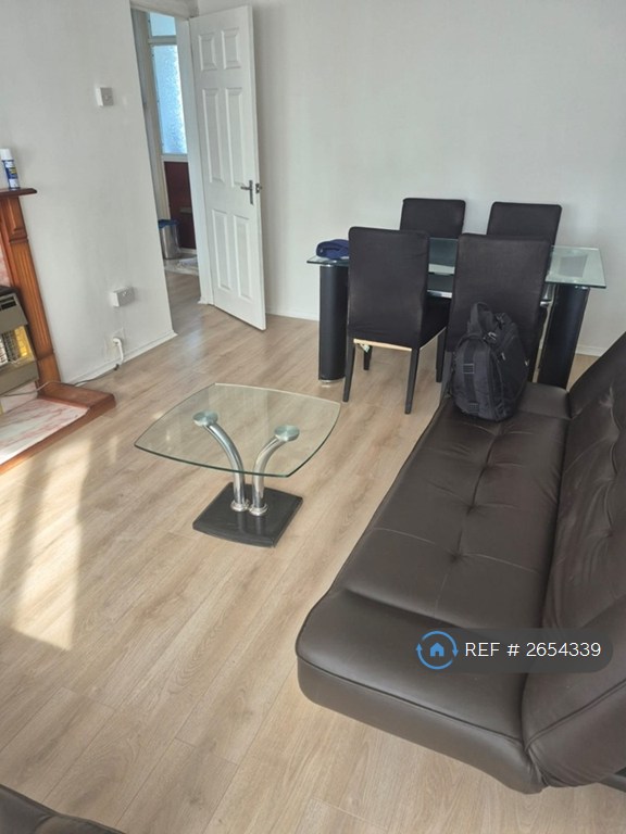image for 2 bedroom flat in Dundas House, London, E2 (2 bed) (#2654339)