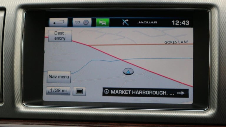 JAGUAR XF 2.2d Portfolio Sportbrake Auto Euro 5 (s/s) 5dr 2015