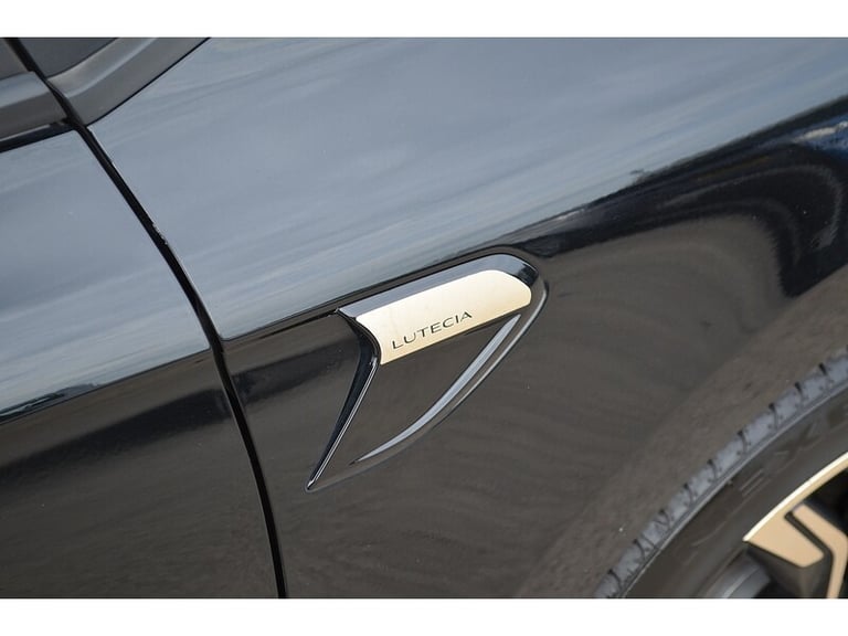 2021 Renault Clio TCe Lutecia Hatchback Petrol Manual